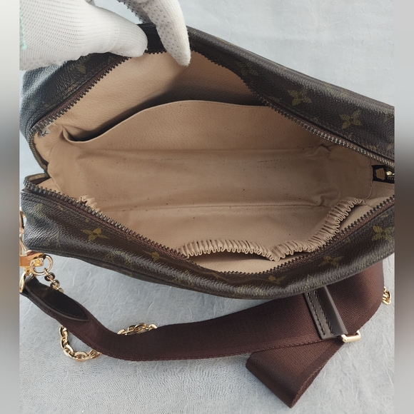 Authentic Louis Vuitton Toiletry - Picture 8 of 12